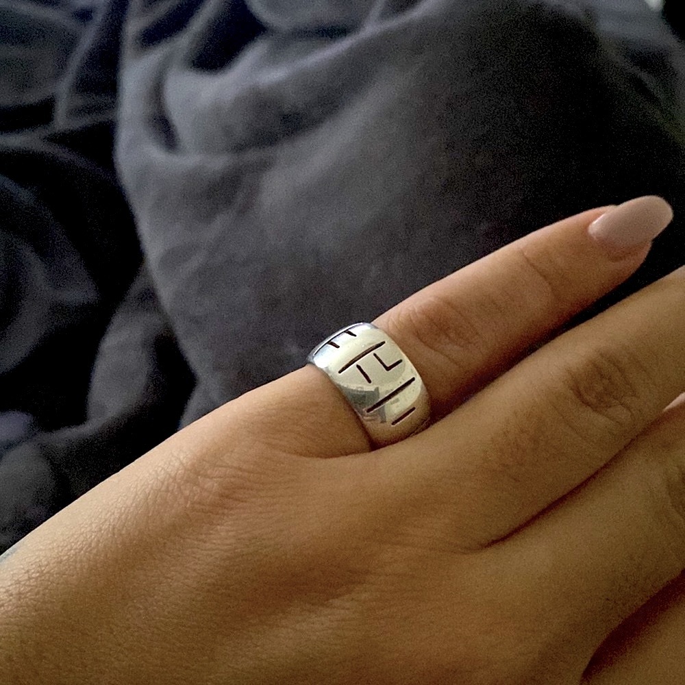 Salvatore Ferragamo silver size 6 ring